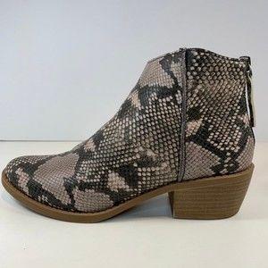 Dolcetta 'Becky'  Ankle Booties Women's 7.5 Snake animal print boho boots